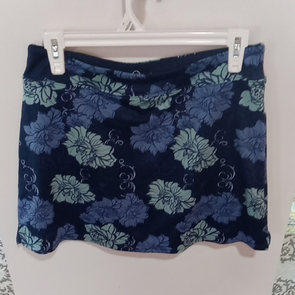 (234) Tranquility by Colorado Clothing Navy Floral Mini Skirt